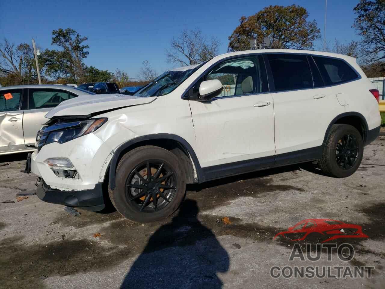 HONDA PILOT 2017 - 5FNYF6H33HB058104