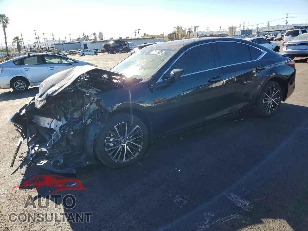 LEXUS ES300 2025 - 58ADA1C11SU062225