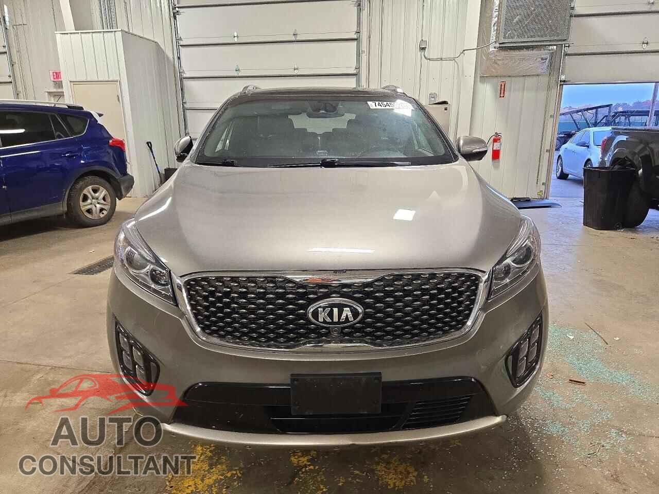 KIA SORENTO 2017 - 5XYPKDA53HG231426