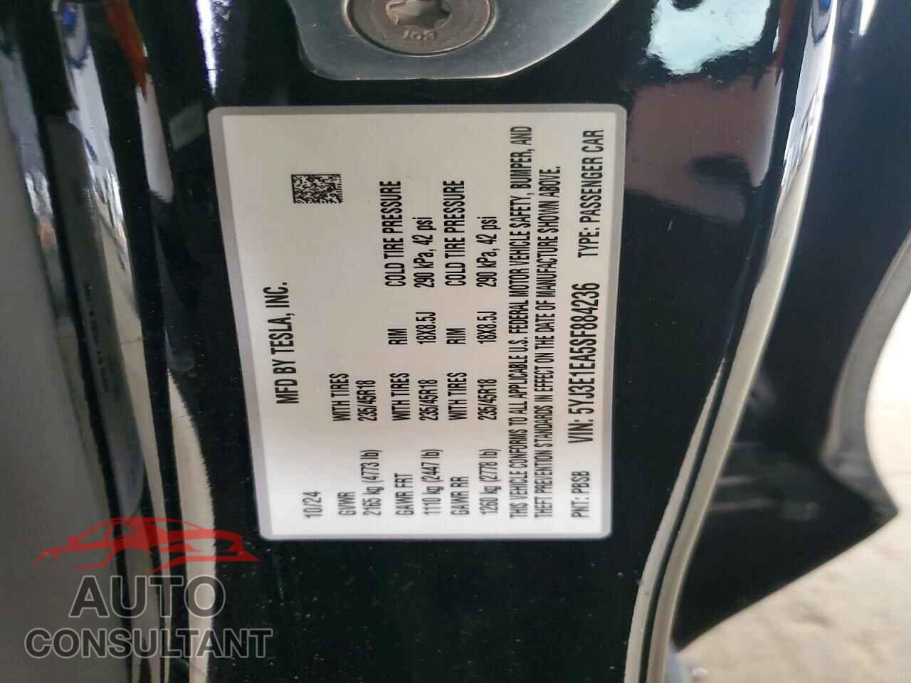TESLA MODEL 3 2025 - 5YJ3E1EA5SF884236