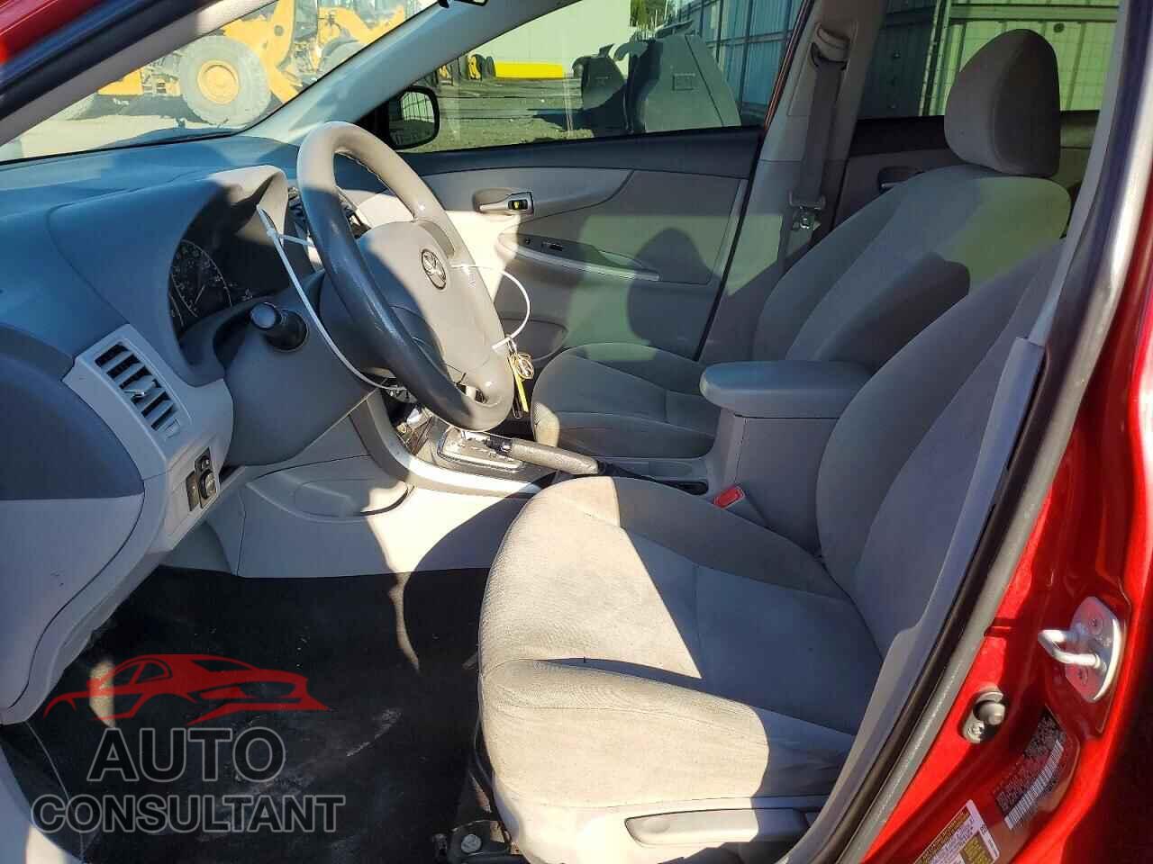 TOYOTA COROLLA 2010 - 2T1BU4EE2AC306052
