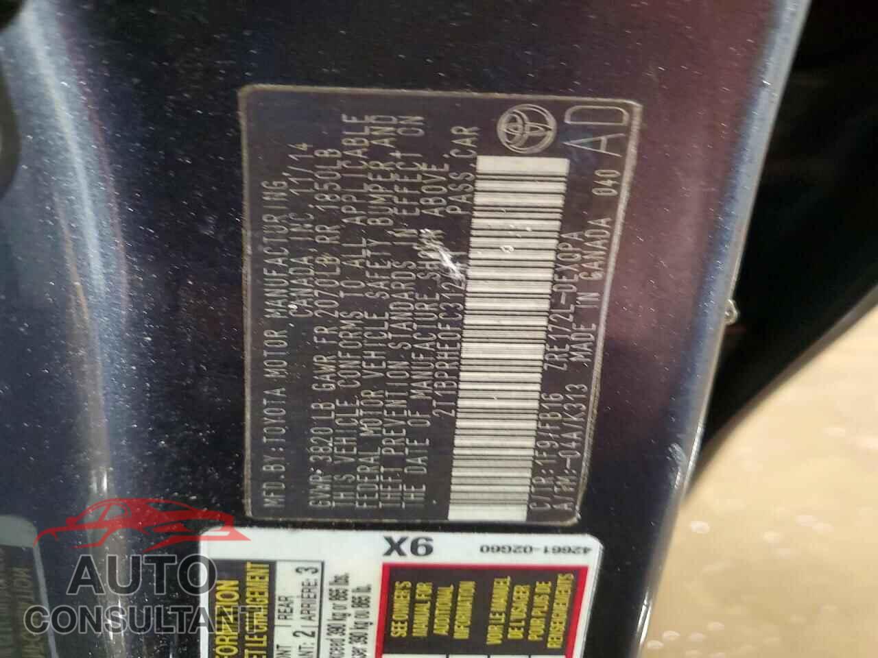 TOYOTA COROLLA 2015 - 2T1BPRHE0FC312441