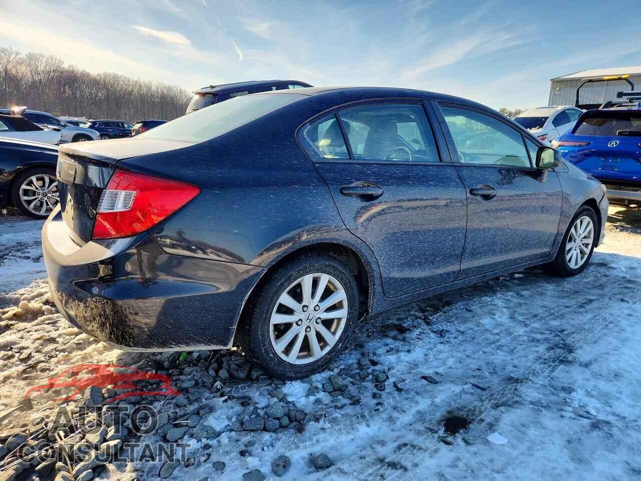 HONDA CIVIC 2012 - 2HGFB2F83CH326342
