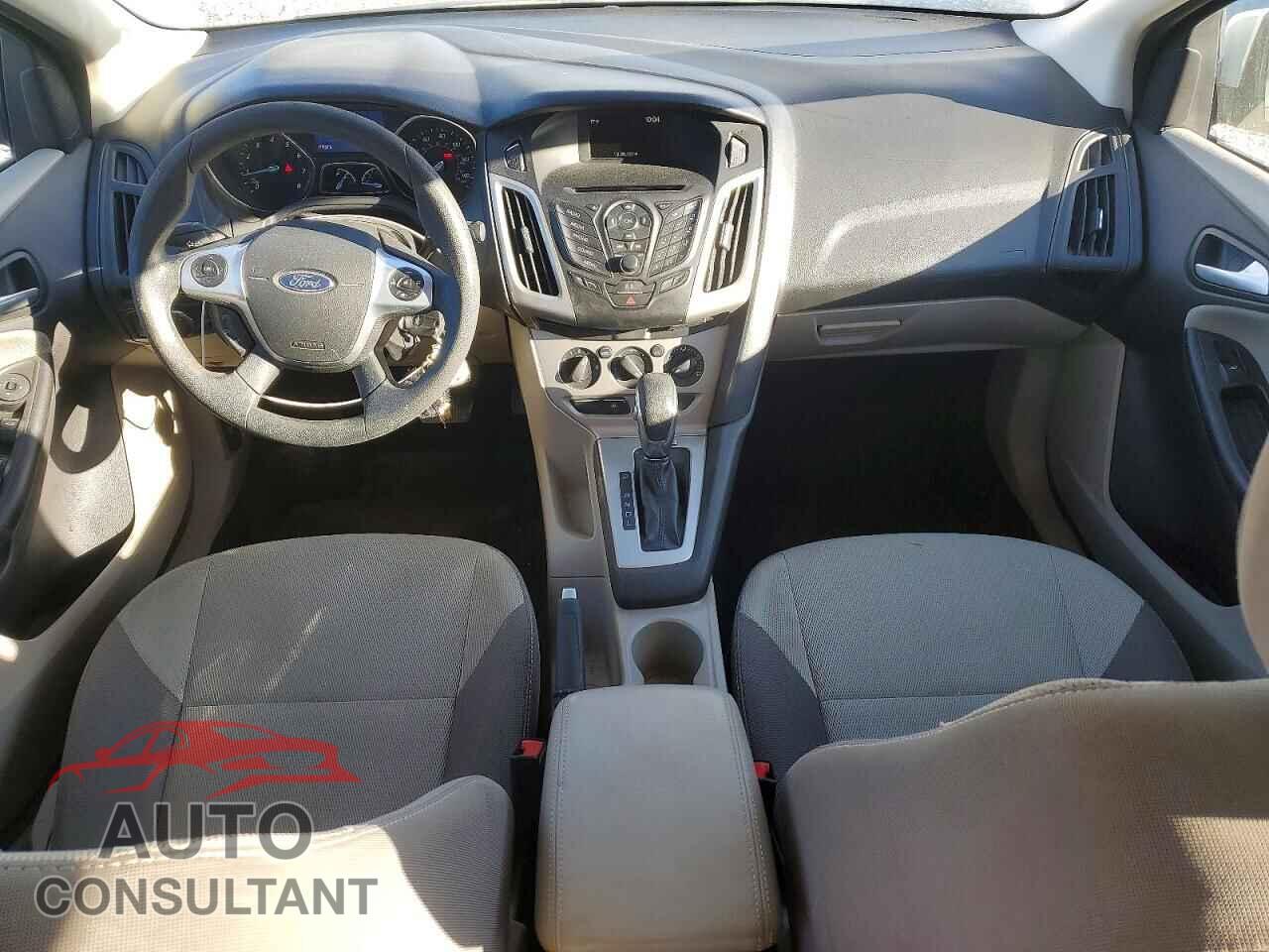 FORD FOCUS 2014 - 1FADP3F22EL244199