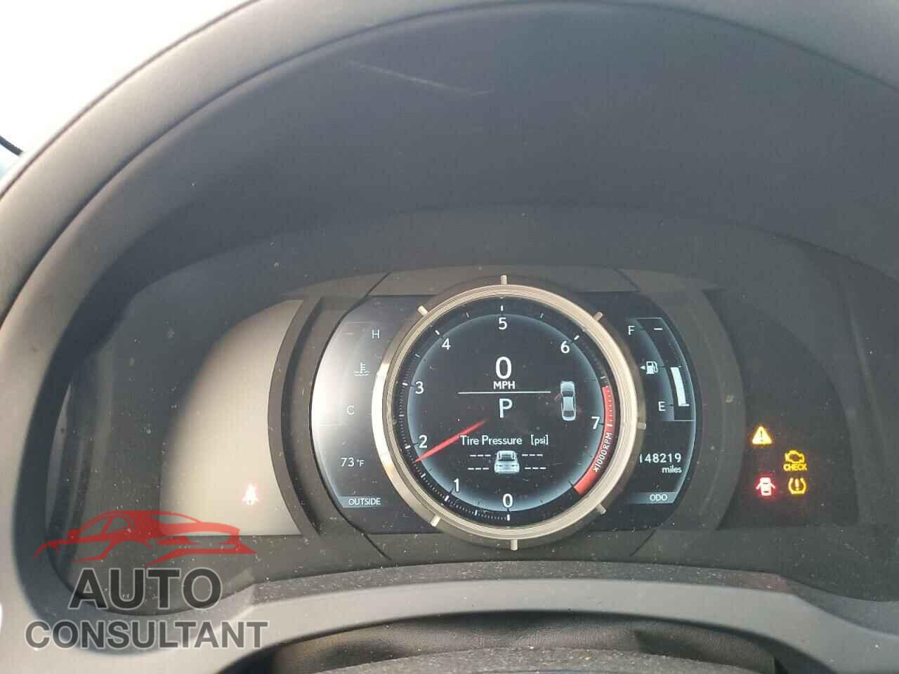 LEXUS IS 2015 - JTHBE1D28F5021040