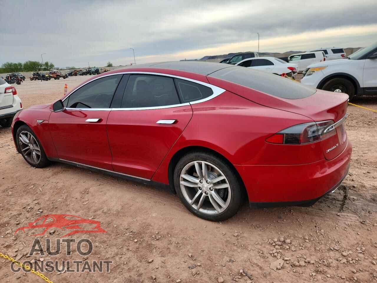 TESLA MODEL S 2014 - 5YJSA1H11EFP56292