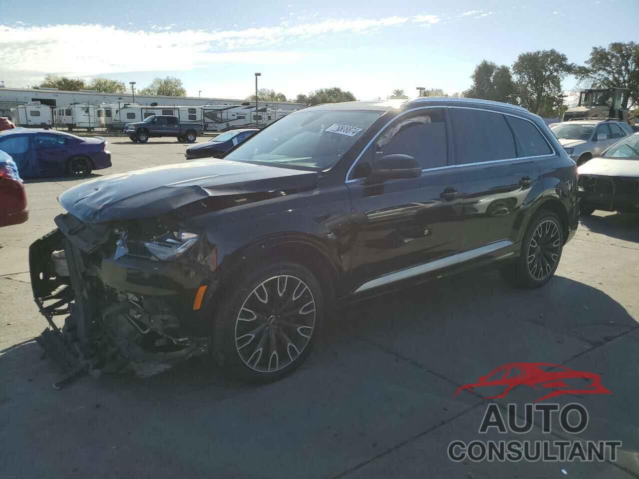 AUDI Q7 2017 - WA1LAAF77HD018109