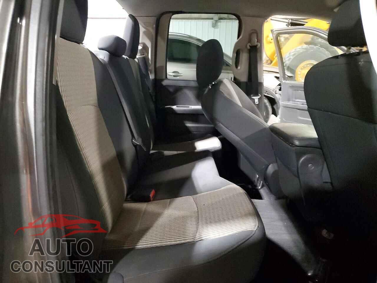 DODGE RAM 1500 2012 - 1C6RD7FT6CS312166