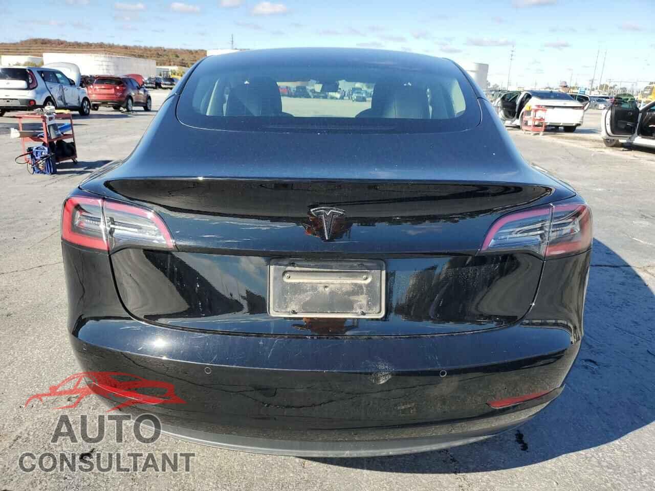 TESLA MODEL 3 2022 - 5YJ3E1EA6NF331079