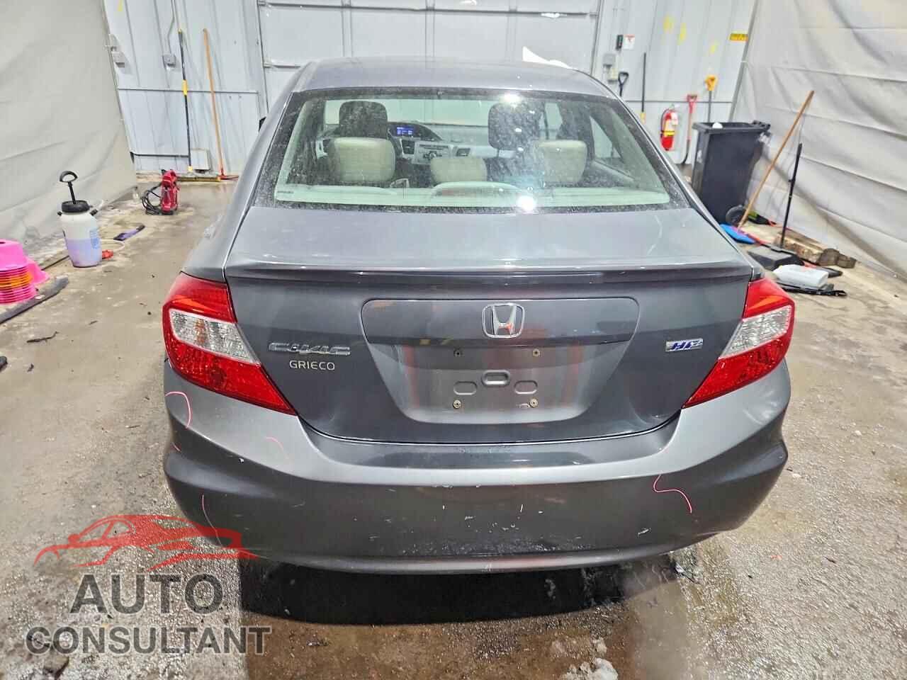 HONDA CIVIC 2012 - 2HGFB2F60CH332002