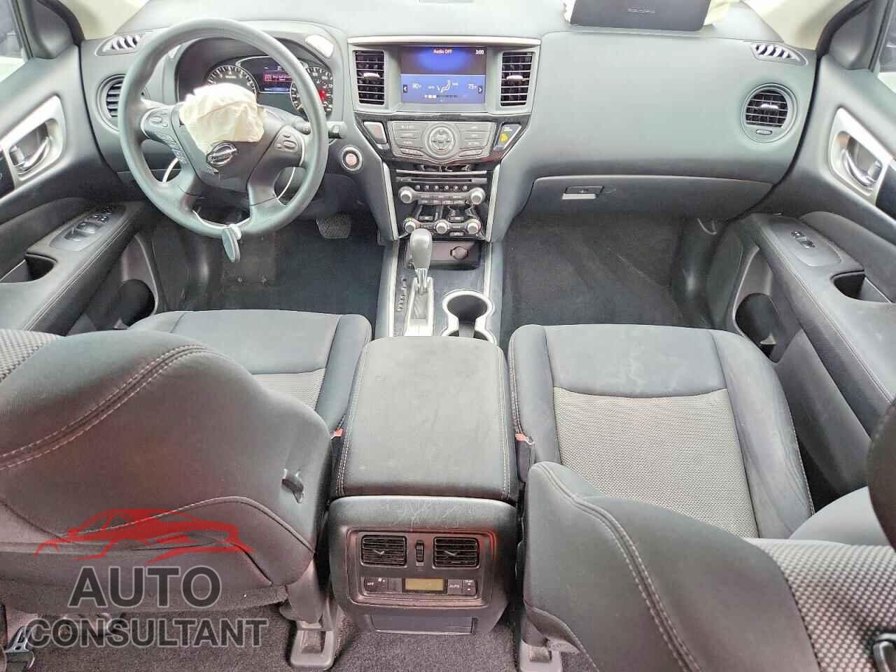 NISSAN PATHFINDER 2017 - 5N1DR2MN8HC679062