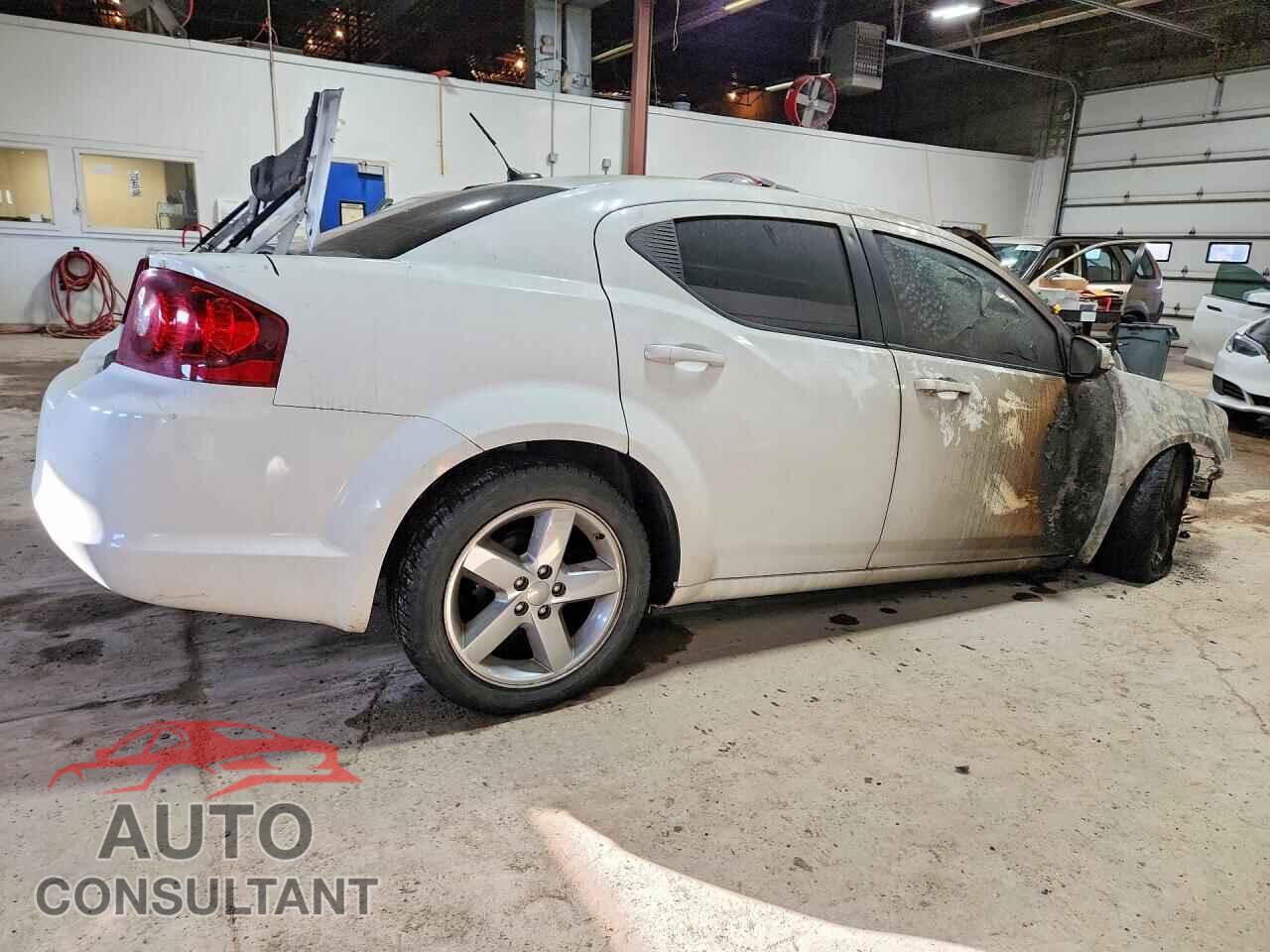 DODGE AVENGER 2011 - 1B3BD2FB2BN549045