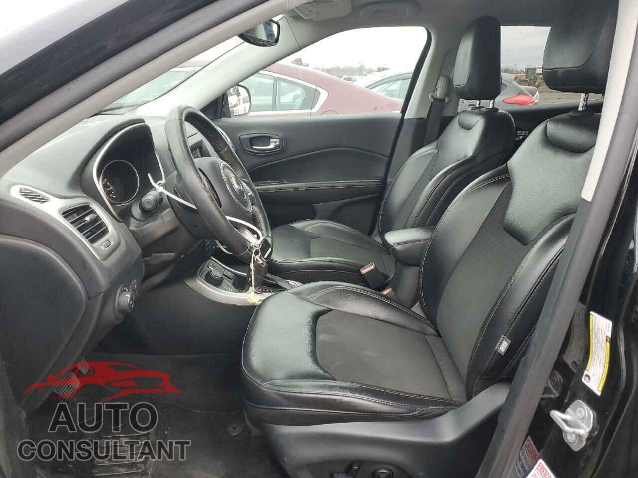 JEEP COMPASS 2018 - 3C4NJDBB8JT176212