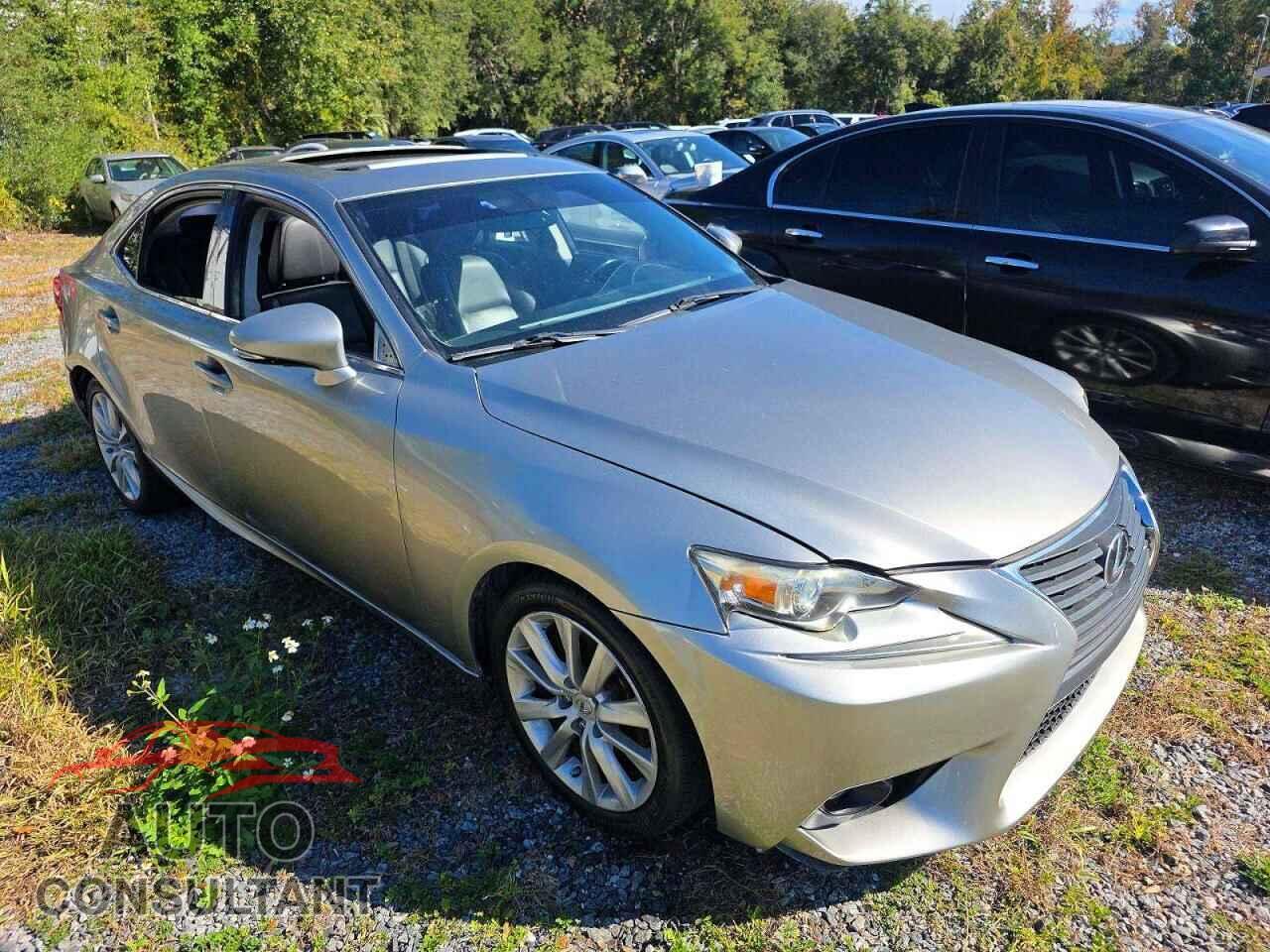 LEXUS IS 2015 - JTHBF1D2XF5049659