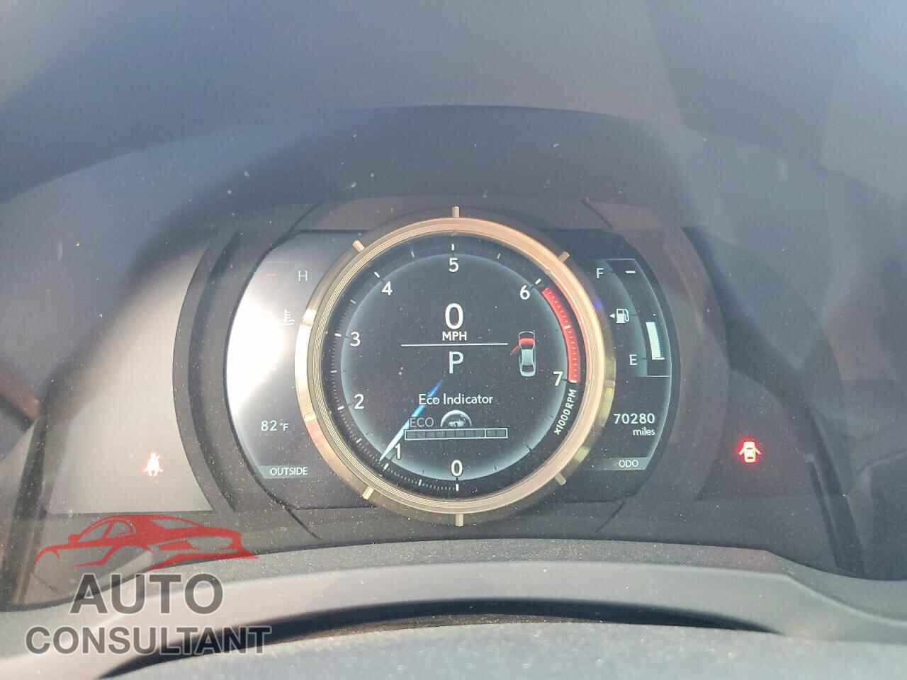 LEXUS IS 2016 - JTHBA1D21G5019188