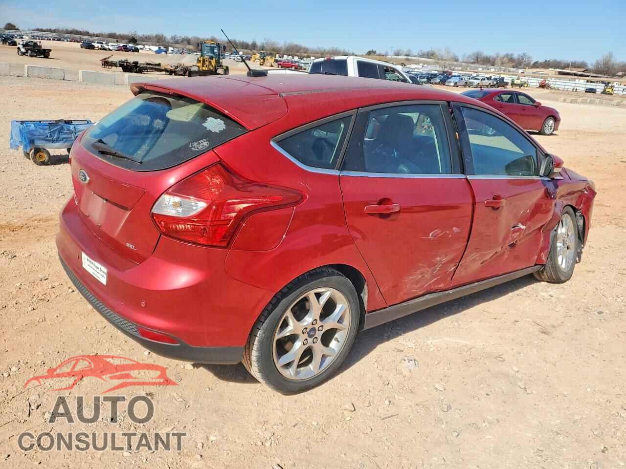 FORD FOCUS 2012 - 1FAHP3M26CL329709