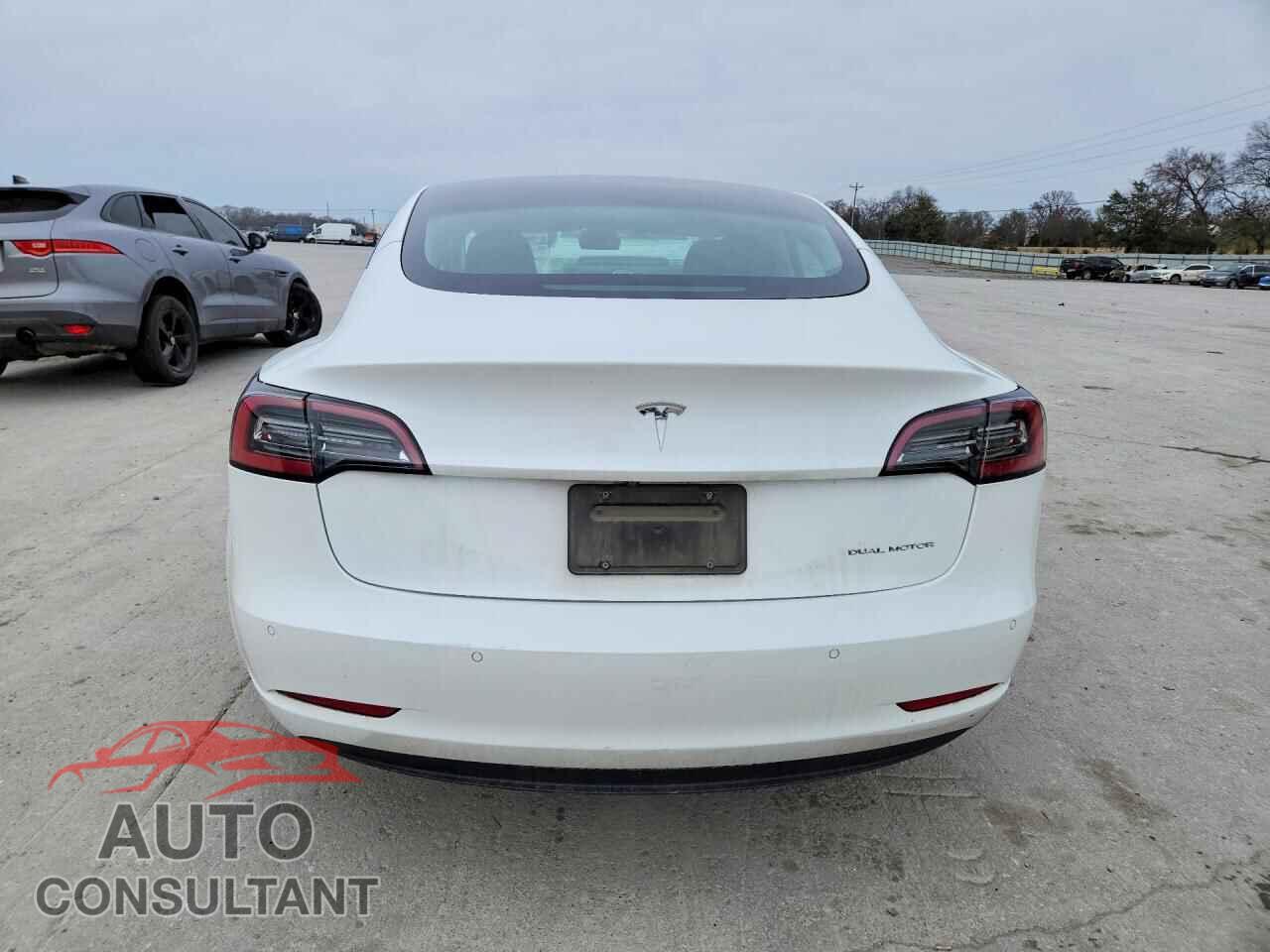 TESLA MODEL 3 2021 - 5YJ3E1EB5MF066176
