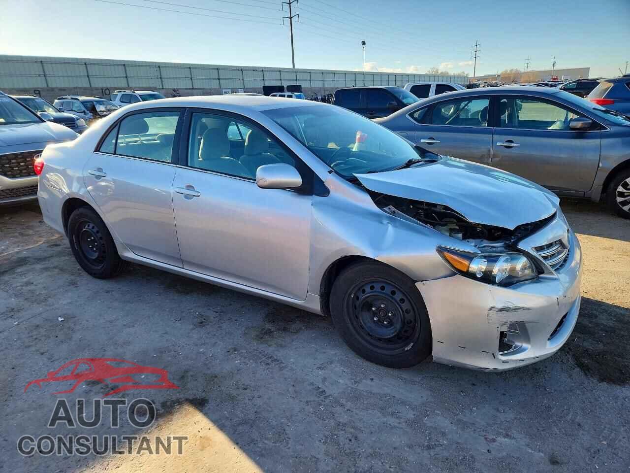 TOYOTA COROLLA 2013 - 5YFBU4EE8DP080717