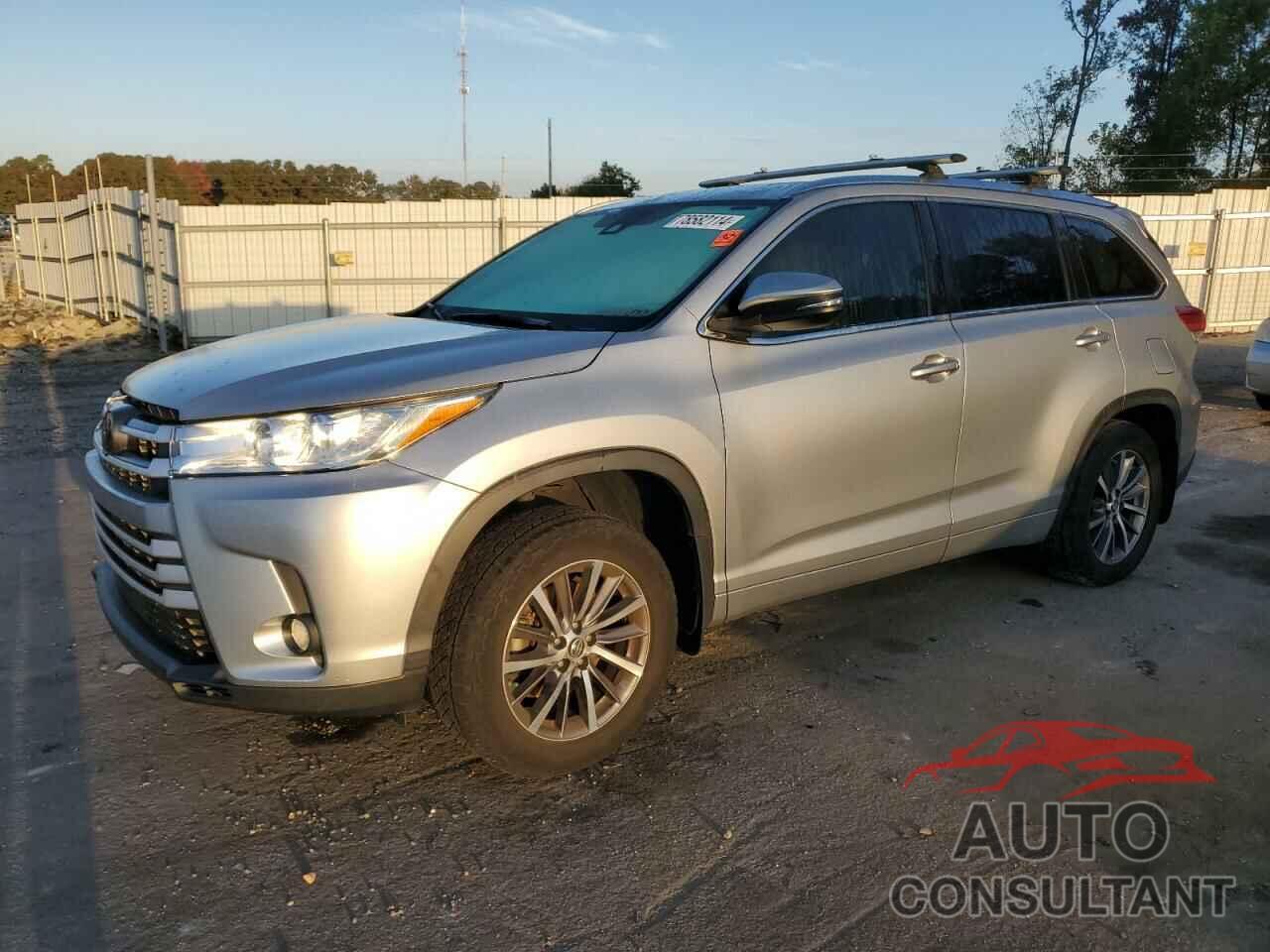 TOYOTA HIGHLANDER 2018 - 5TDJZRFH9JS540845