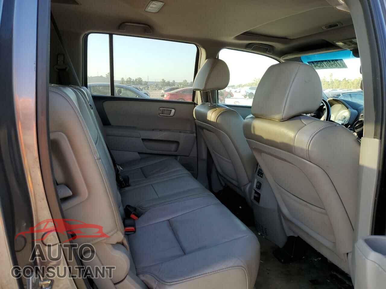 HONDA PILOT 2014 - 5FNYF3H55EB013760