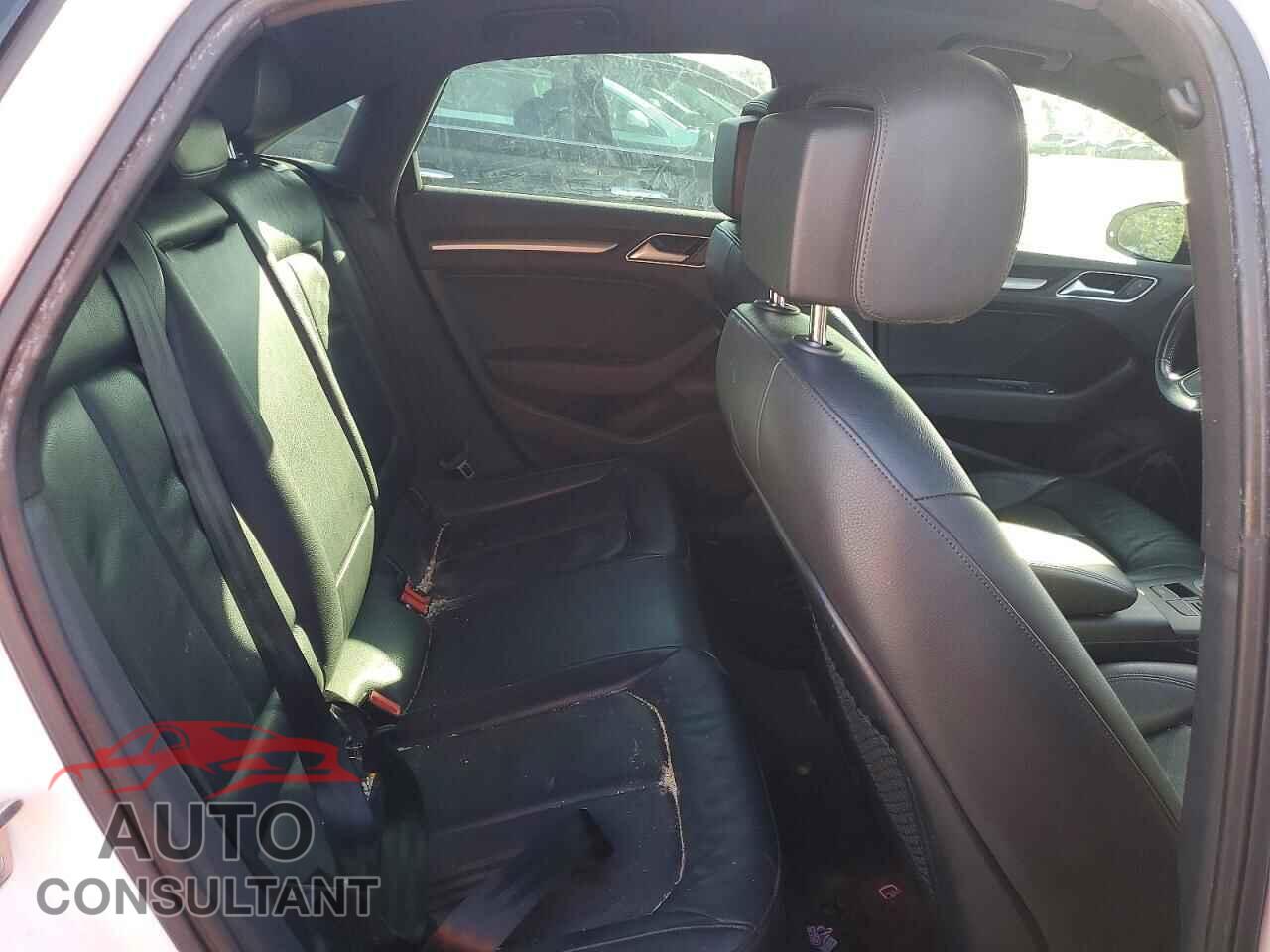 AUDI A3 2016 - WAUA7GFF1G1069706