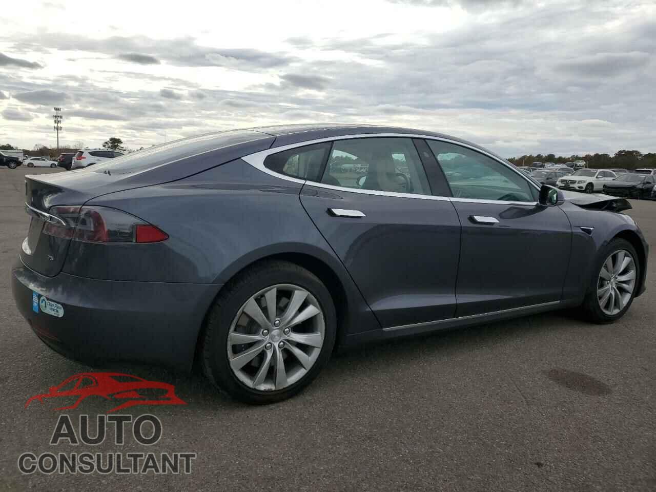 TESLA MODEL S 2017 - 5YJSA1E14HF195384