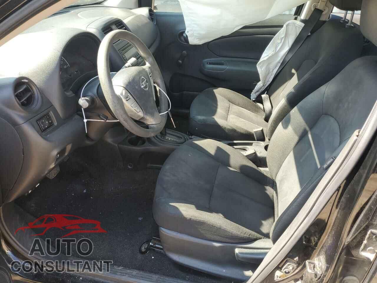NISSAN VERSA 2018 - 3N1CN7AP3JL800236