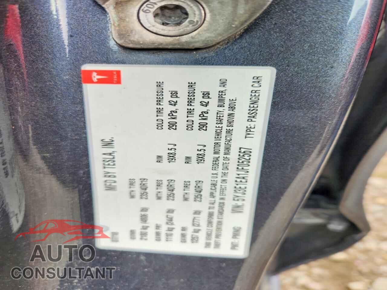 TESLA MODEL 3 2018 - 5YJ3E1EA1JF052567
