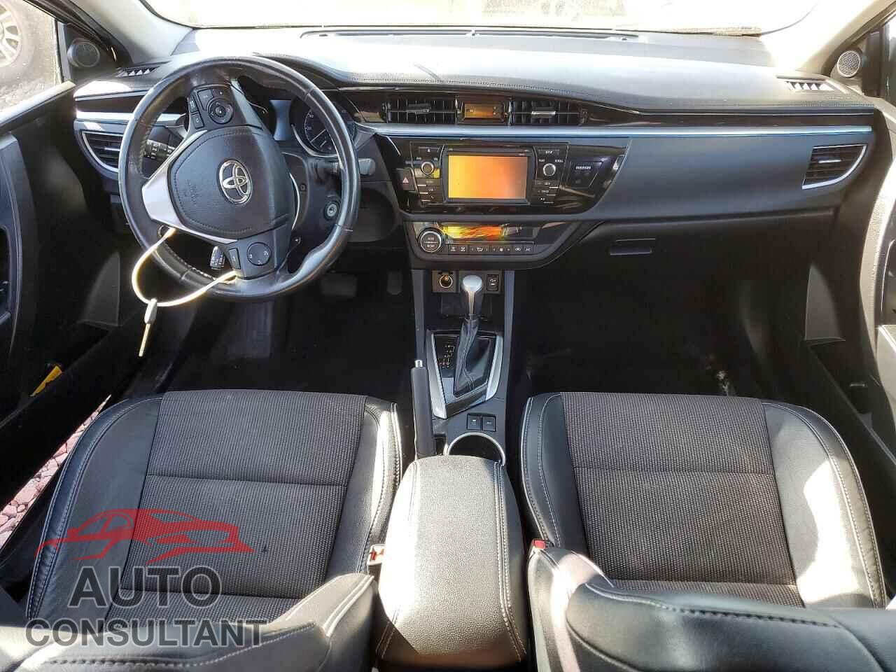 TOYOTA COROLLA 2015 - 2T1BURHE3FC412834