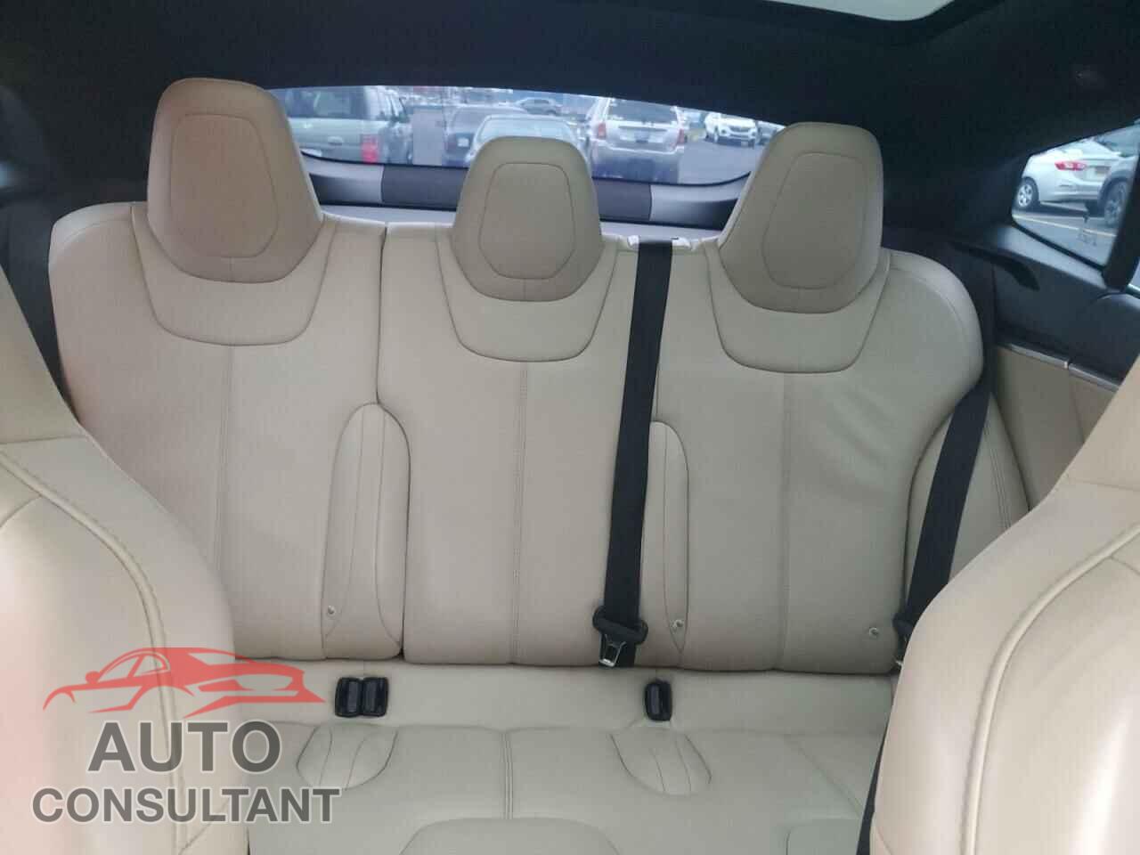 TESLA MODEL S 2016 - 5YJSA1E21GF160549