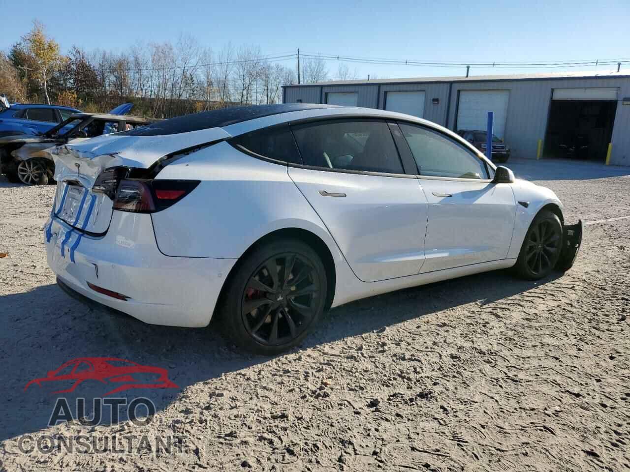TESLA MODEL 3 2018 - 5YJ3E1EB5JF121964