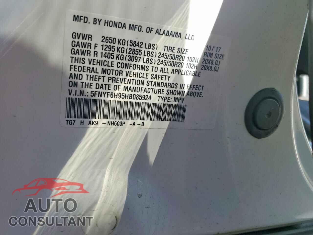 HONDA PILOT 2017 - 5FNYF6H95HB085924