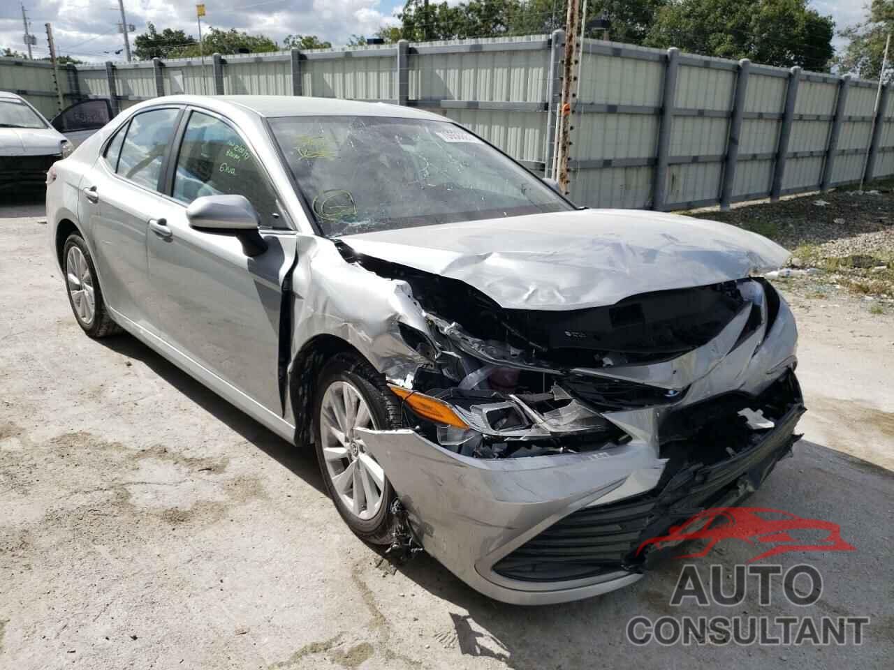 TOYOTA CAMRY 2021 - 4T1C11AK2MU454924
