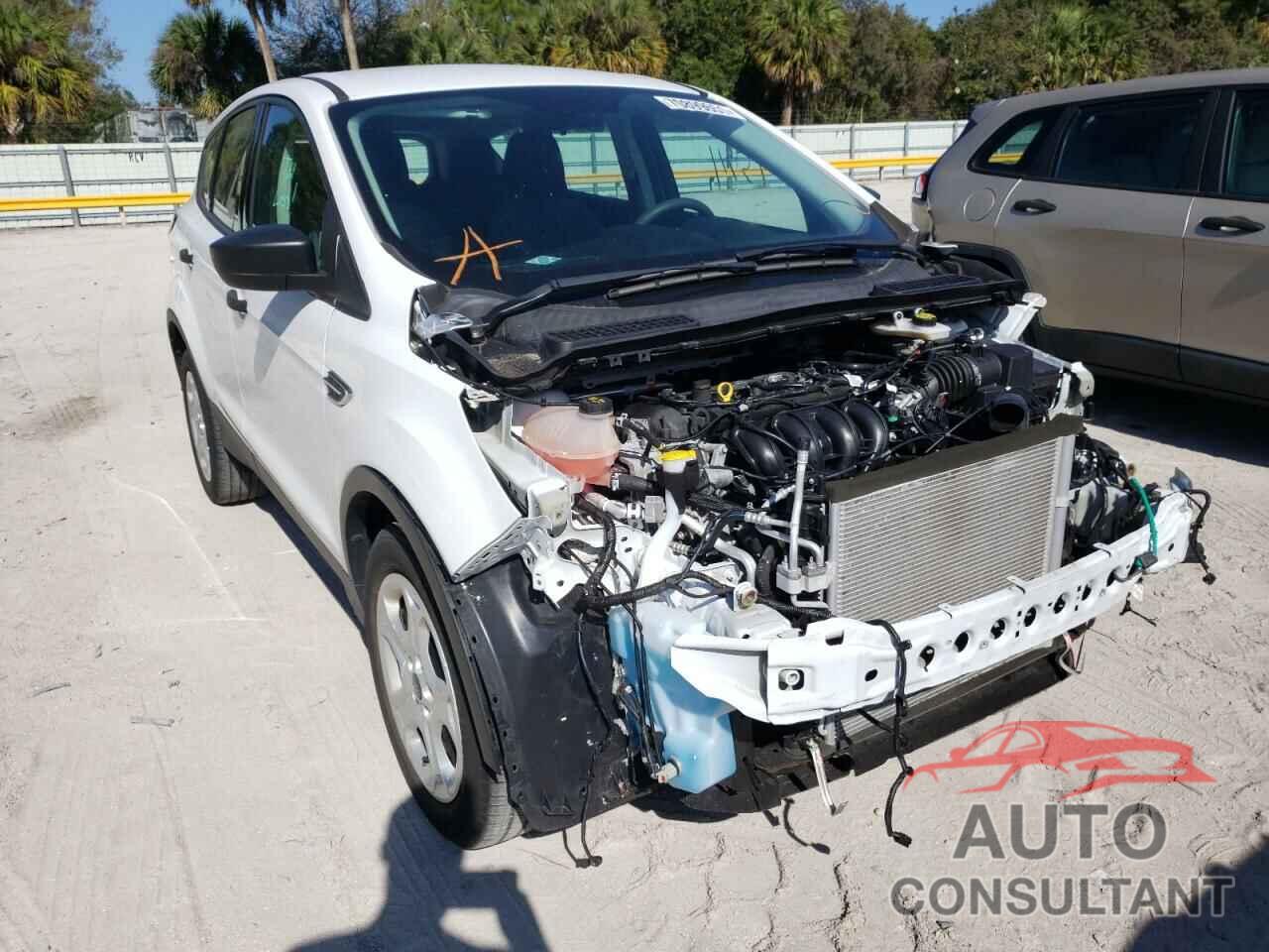 FORD ESCAPE 2017 - 1FMCU0F77HUD49341