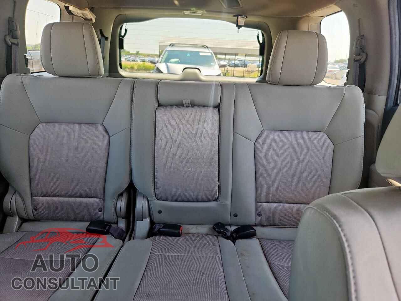 HONDA PILOT 2012 - 5FNYF3H45CB014220