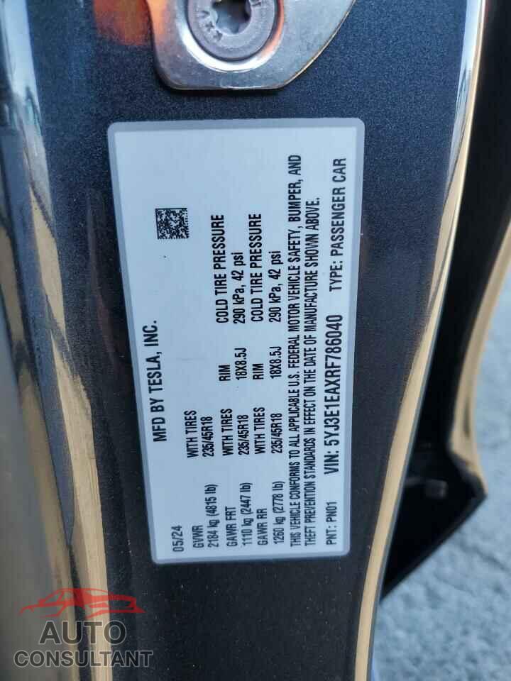 TESLA MODEL 3 2024 - 5YJ3E1EAXRF786040