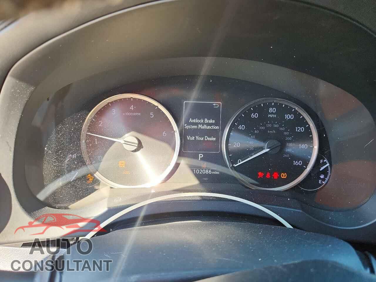 LEXUS IS 2019 - JTHBA1D26K5085065