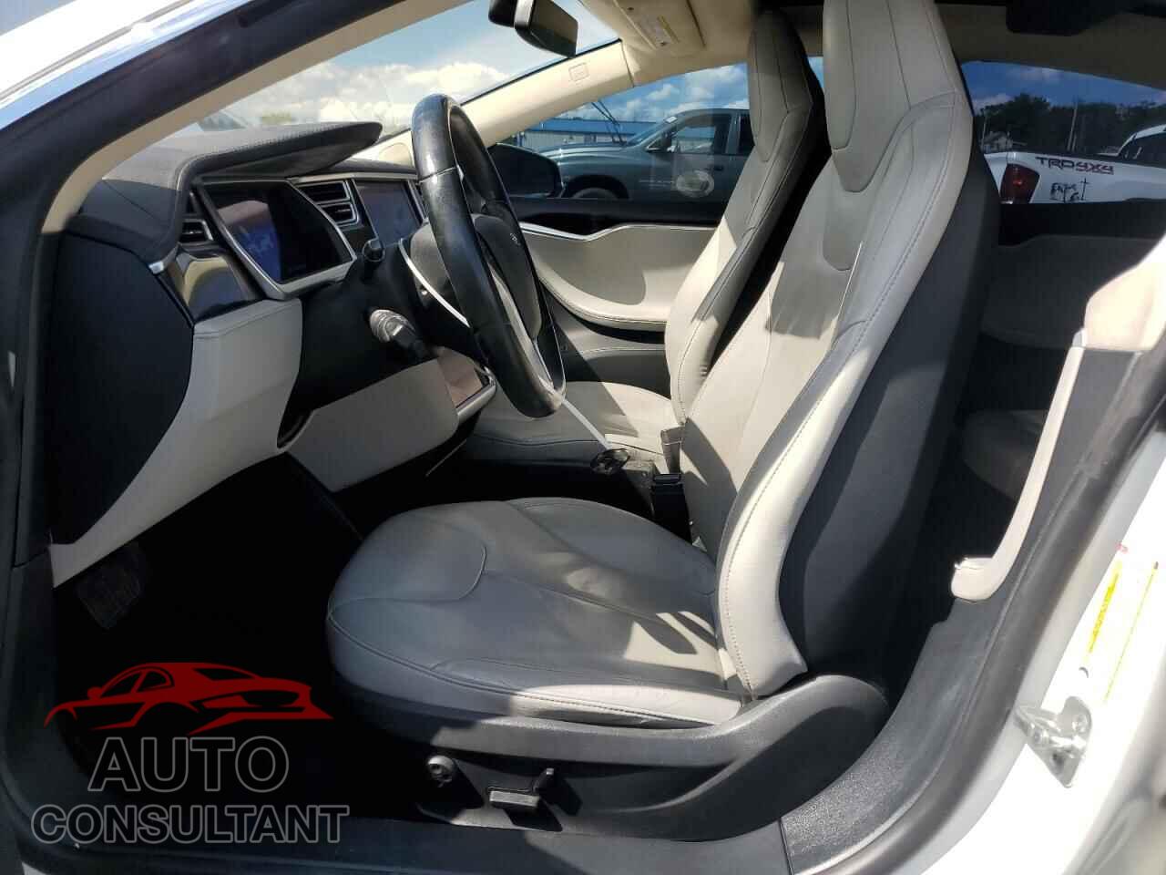 TESLA MODEL S 2013 - 5YJSA1CG9DFP22613