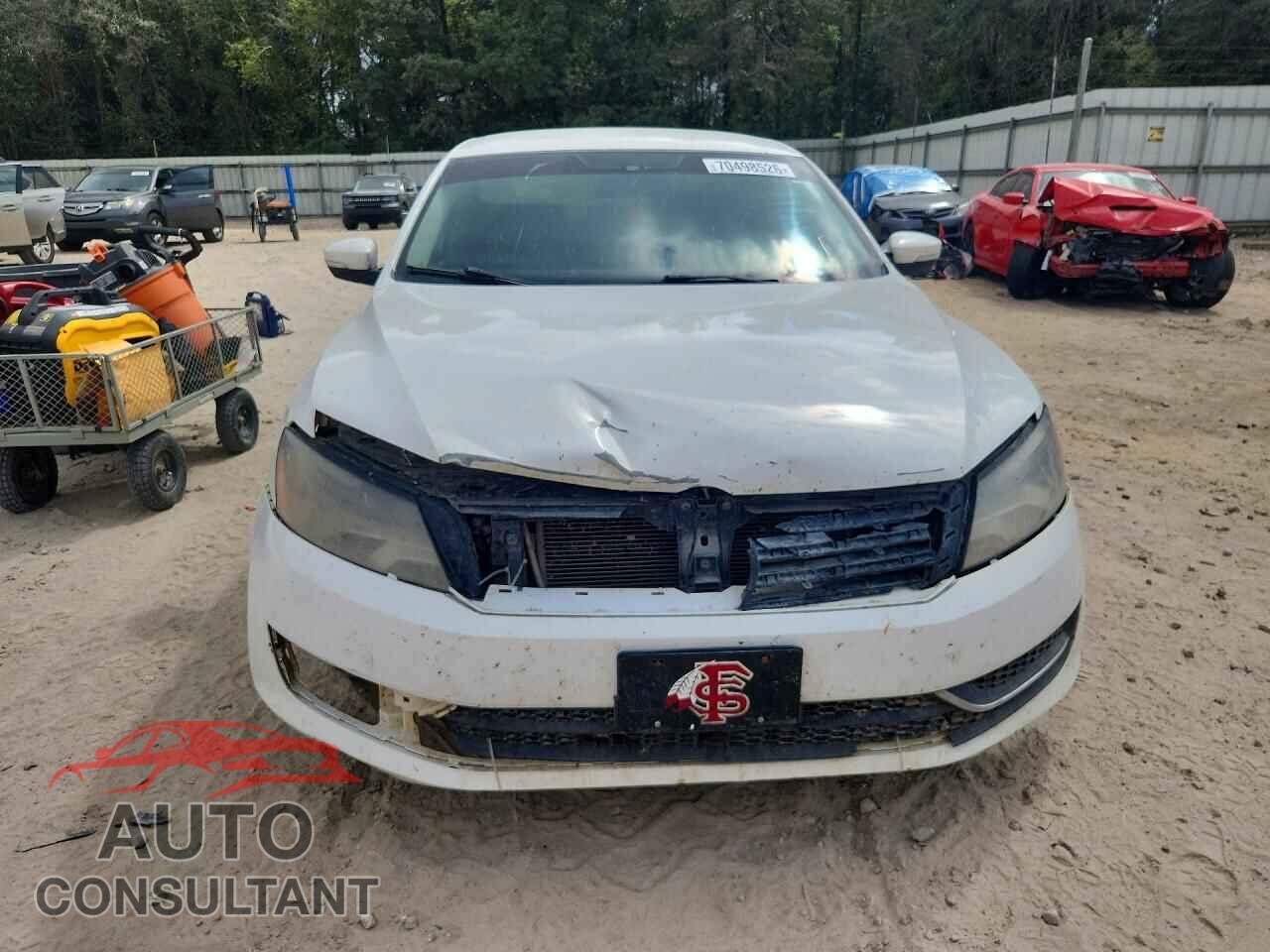 VOLKSWAGEN PASSAT 2014 - 1VWAP7A31EC002263