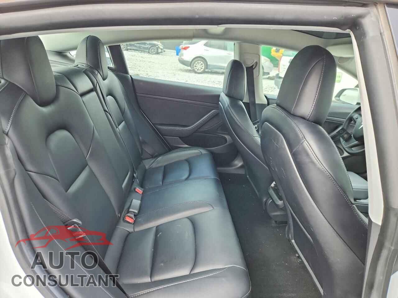 TESLA MODEL 3 2021 - 5YJ3E1EA5MF917089