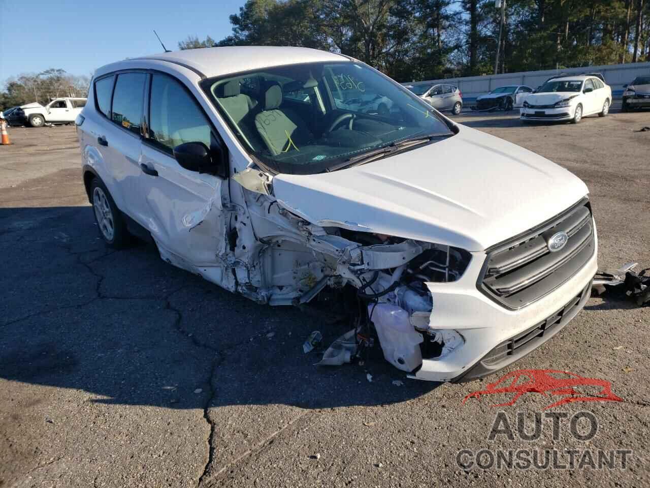 FORD ESCAPE 2018 - 1FMCU0F72JUB96373