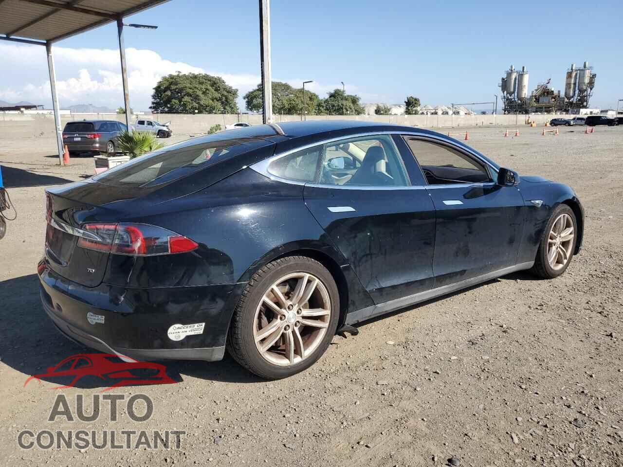 TESLA MODEL S 2013 - 5YJSA1DG4DFP09296