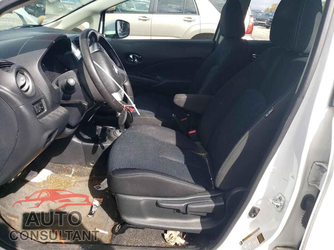 NISSAN VERSA 2017 - 3N1CE2CP3HL352445
