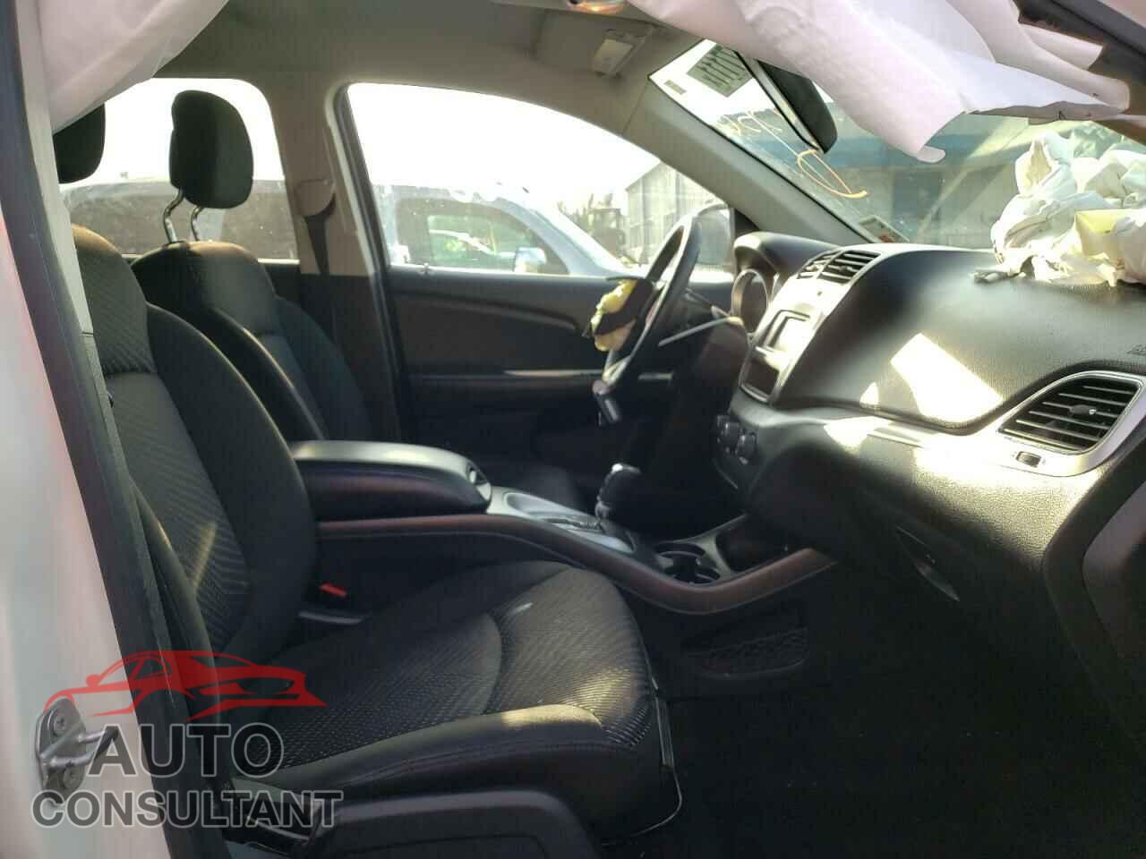 DODGE JOURNEY 2019 - 3C4PDCBB8KT875500