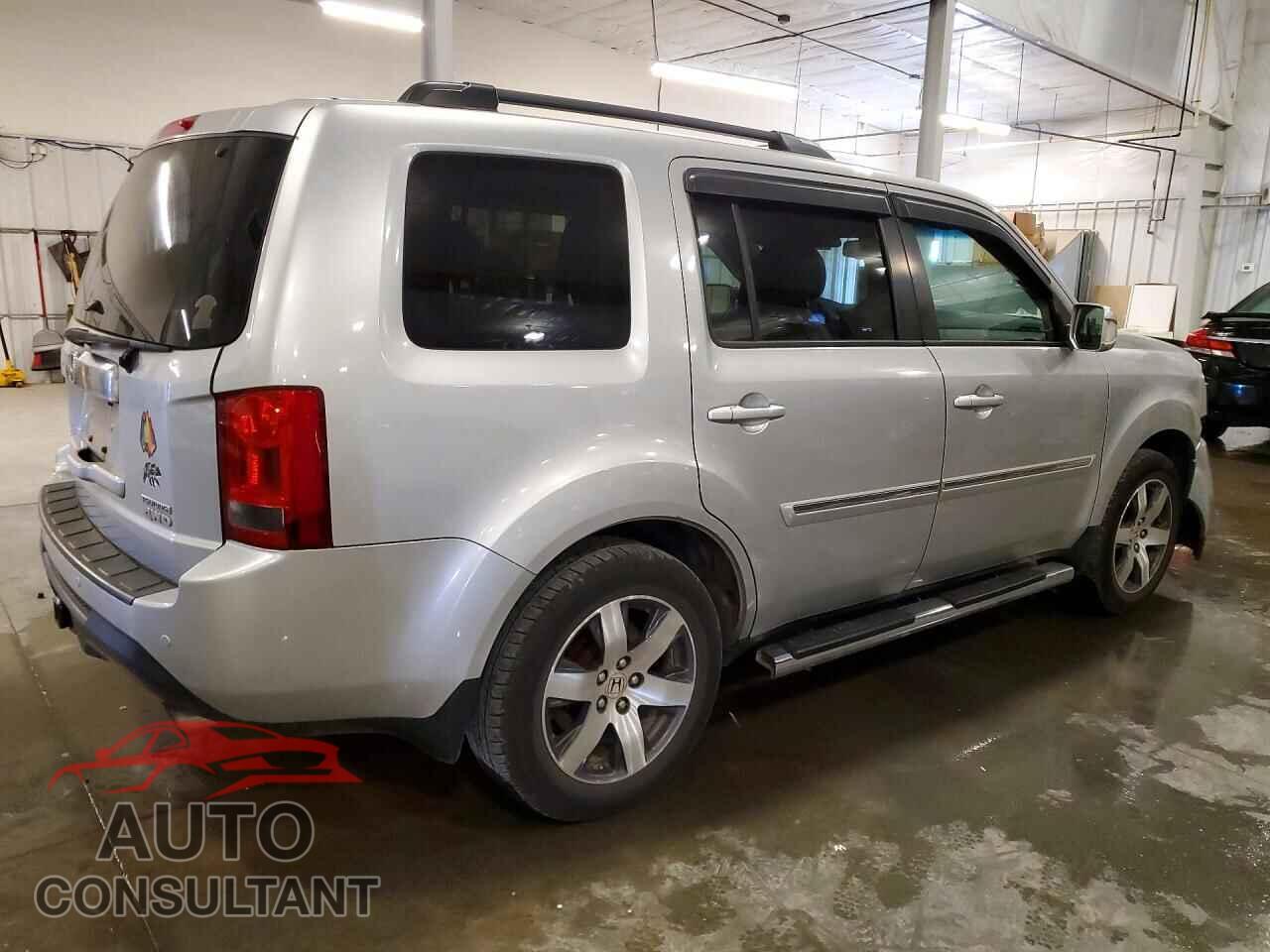 HONDA PILOT 2013 - 5FNYF4H93DB020679