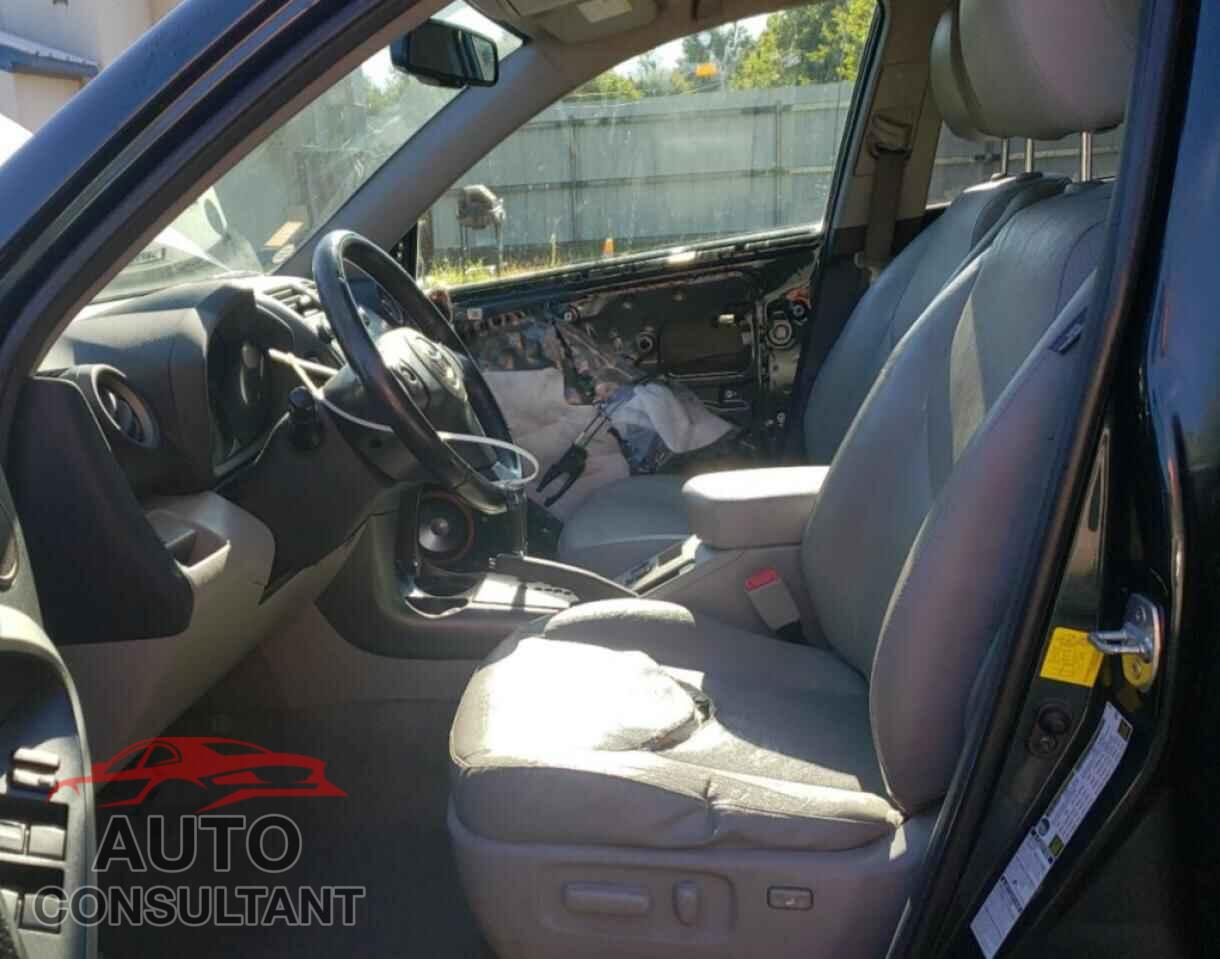 TOYOTA RAV4 2011 - 2T3DF4DV0BW145552