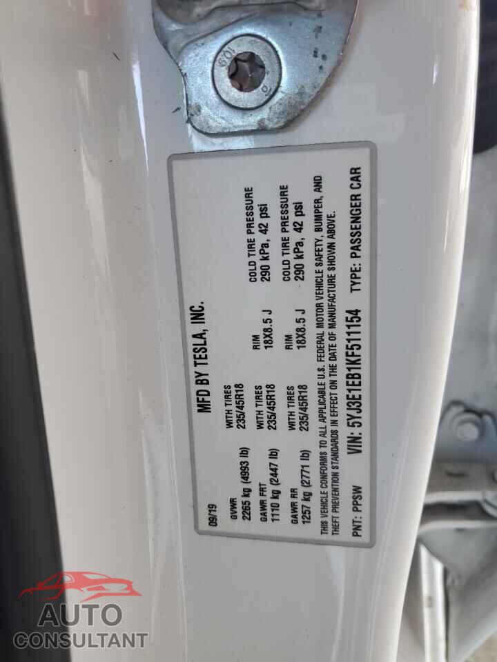 TESLA MODEL 3 2019 - 5YJ3E1EB1KF511154