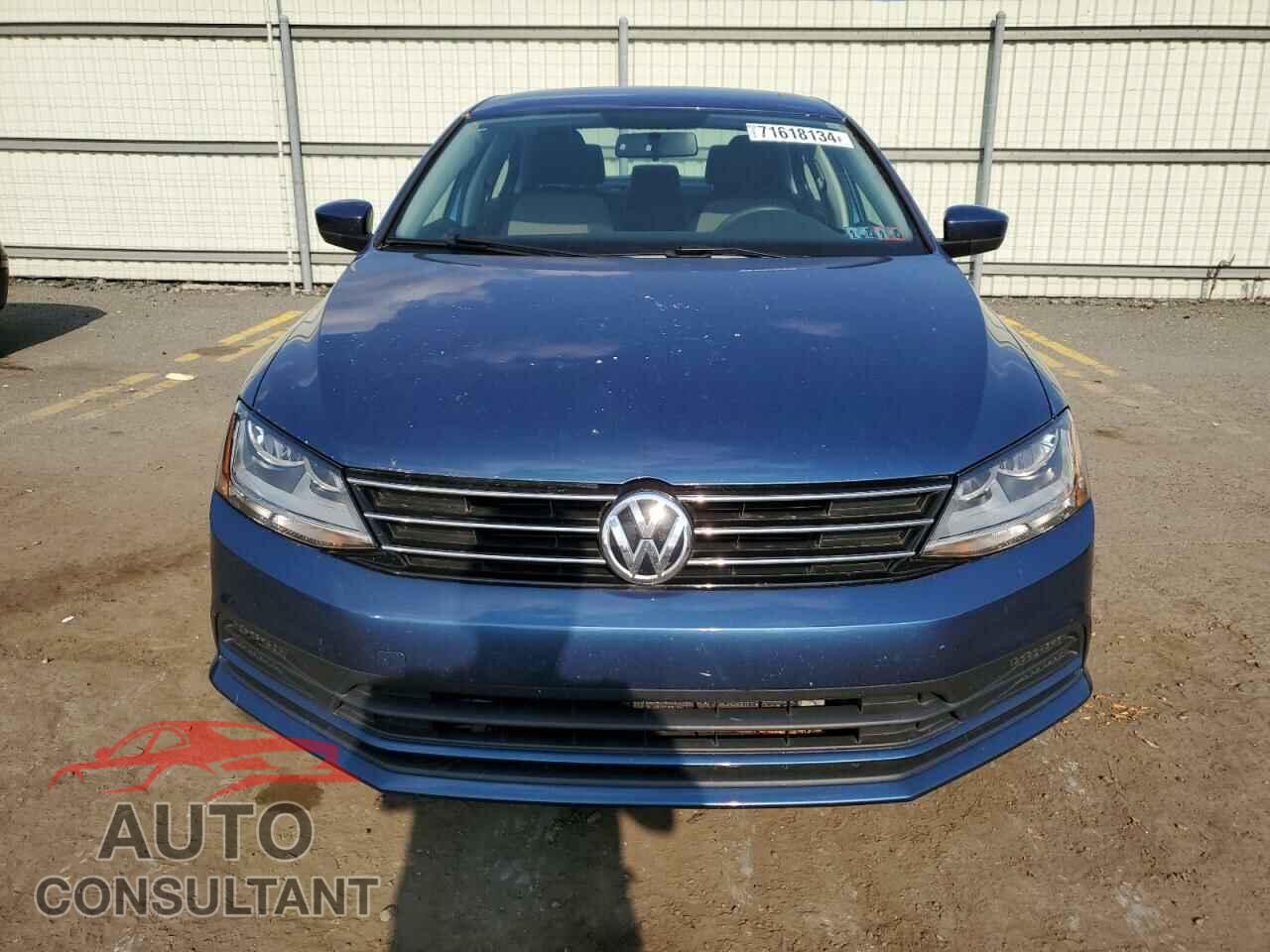 VOLKSWAGEN JETTA 2017 - 3VW2B7AJ1HM412887