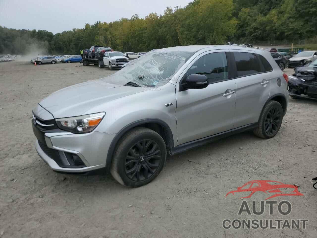 MITSUBISHI OUTLANDER 2018 - JA4AR3AU2JU004696