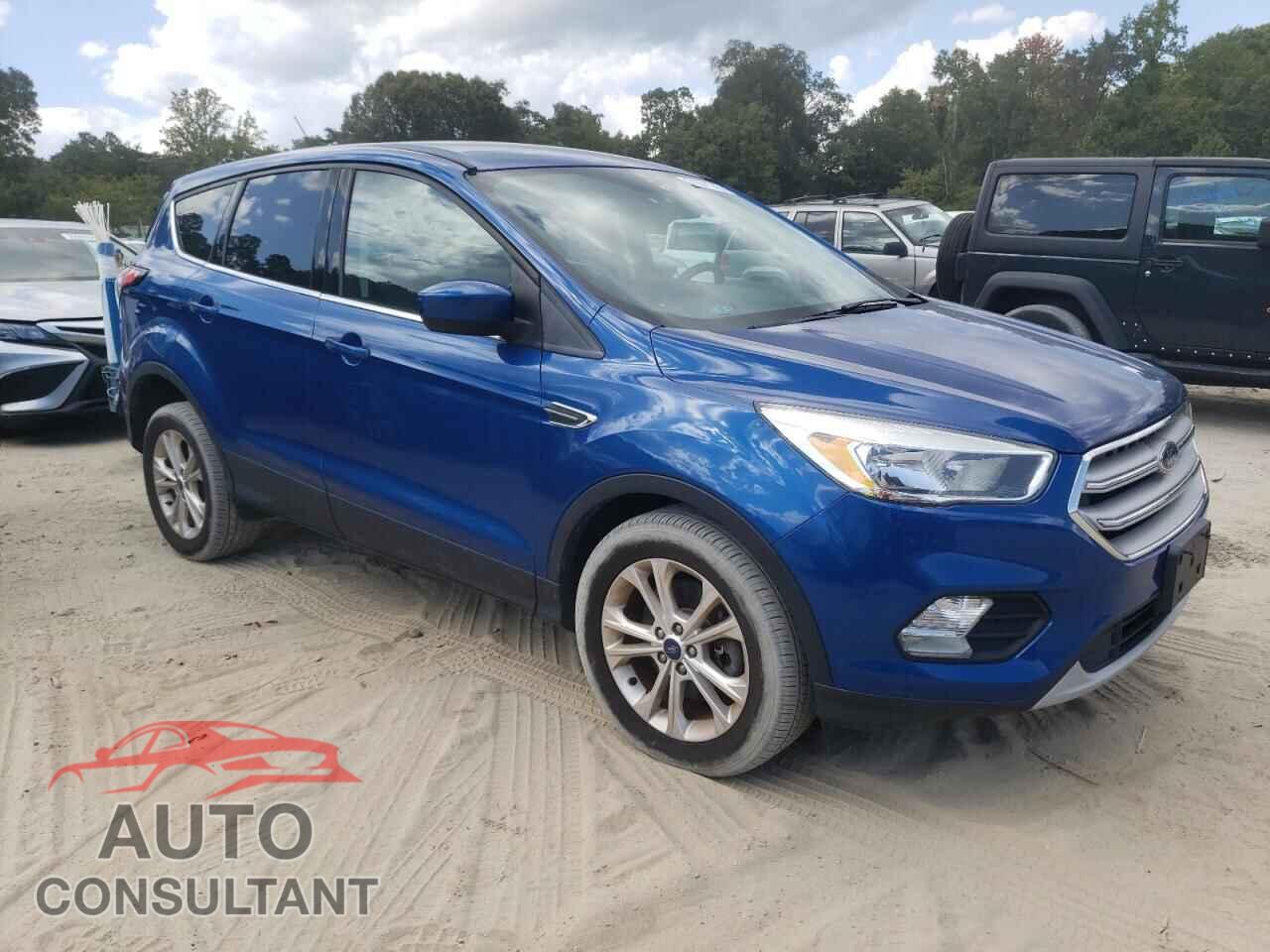 FORD ESCAPE 2017 - 1FMCU9G94HUF03640